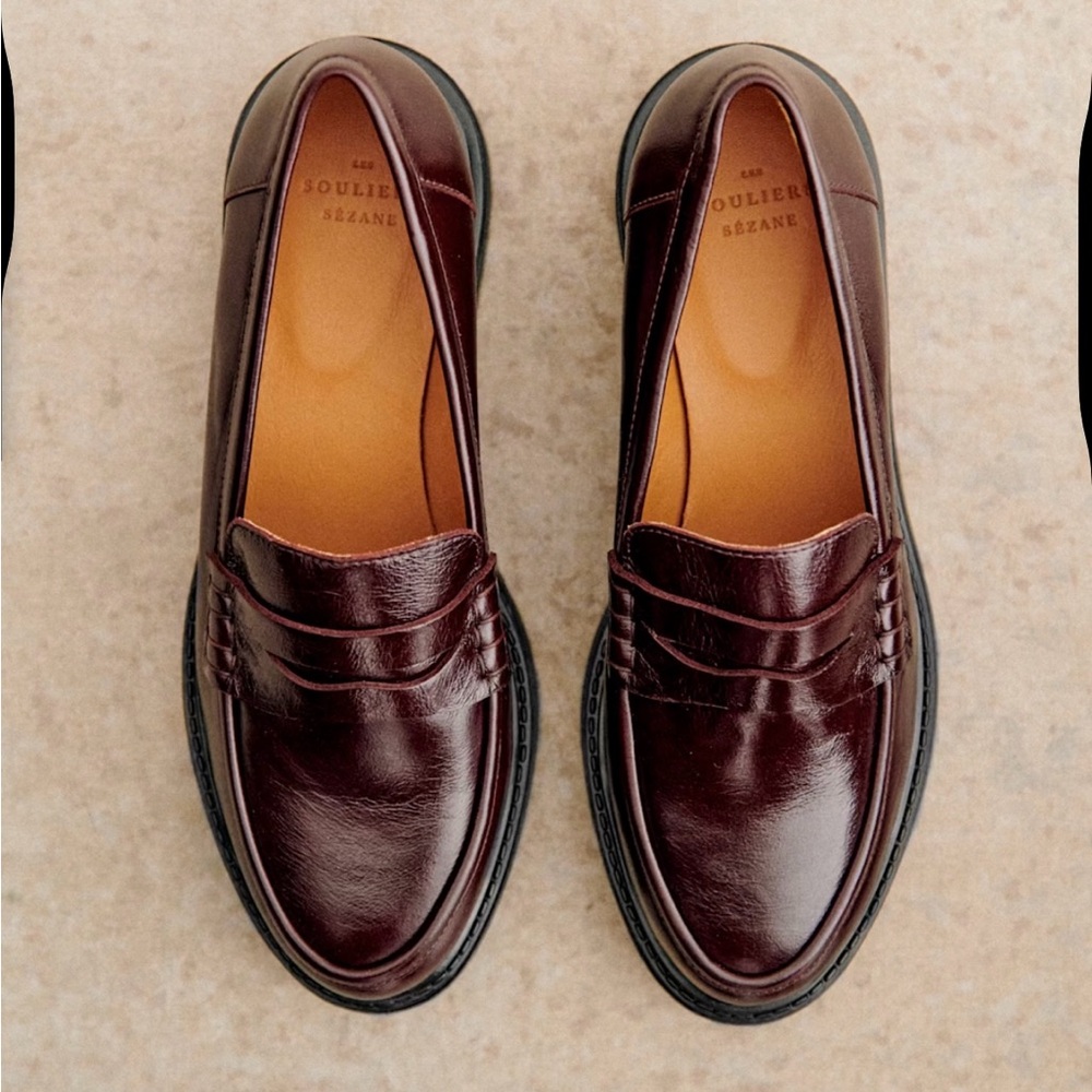 Sezane Albane Loafers Glossy Burgundy 🌼